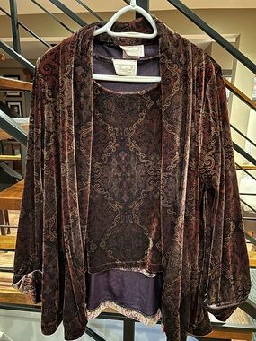 Vintage Velvet Paisley Lounge Jacket and Tank Set - Brown Burgundy 2pc